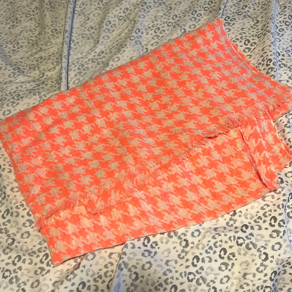 Houndstooth Scarf / Pashmina